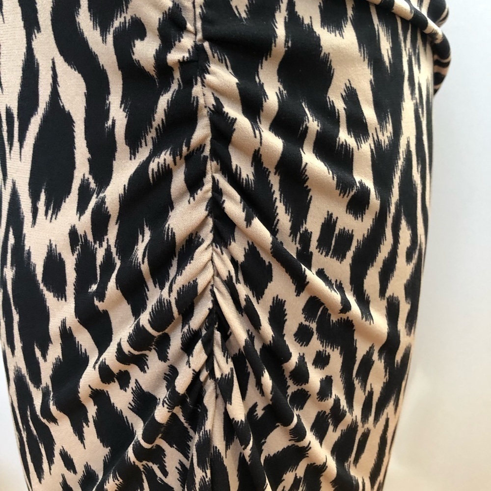 𝅺VINCE Camuto animal print stretch short sleeve dress size M‎ - Picture 7 of 14